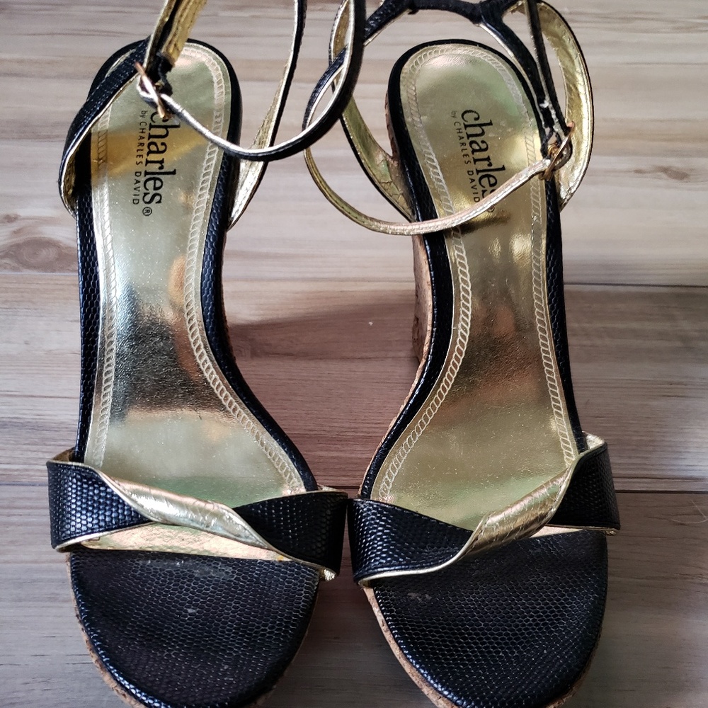 Charles David Black and Gold Cork Wedges 7